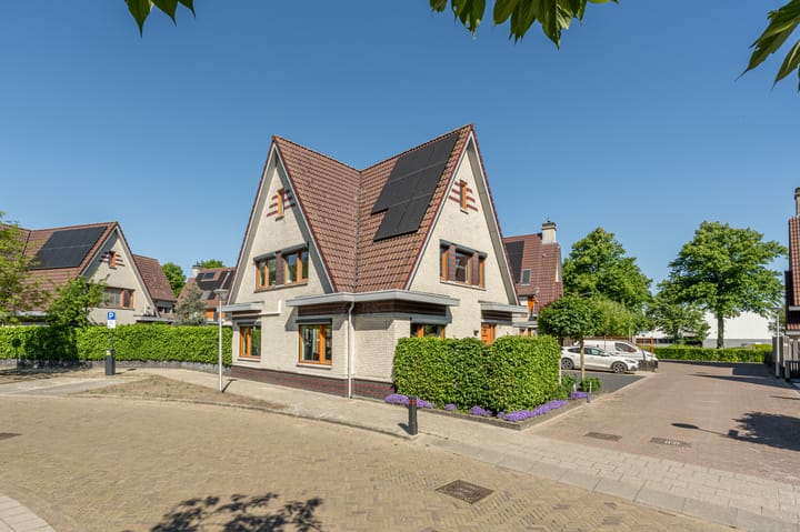 Pasmanstraat 1 in 's-Gravendeel foto