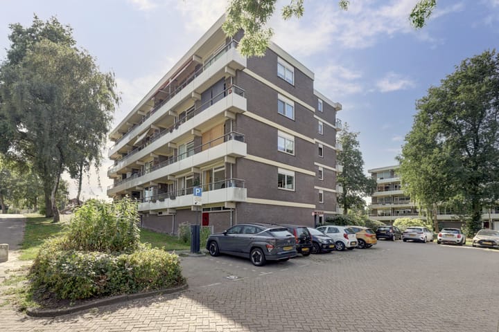 Passage 80 in Waddinxveen foto