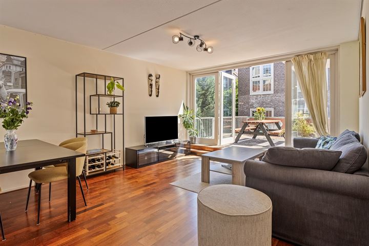 Passeerdersstraat 61A in Amsterdam foto