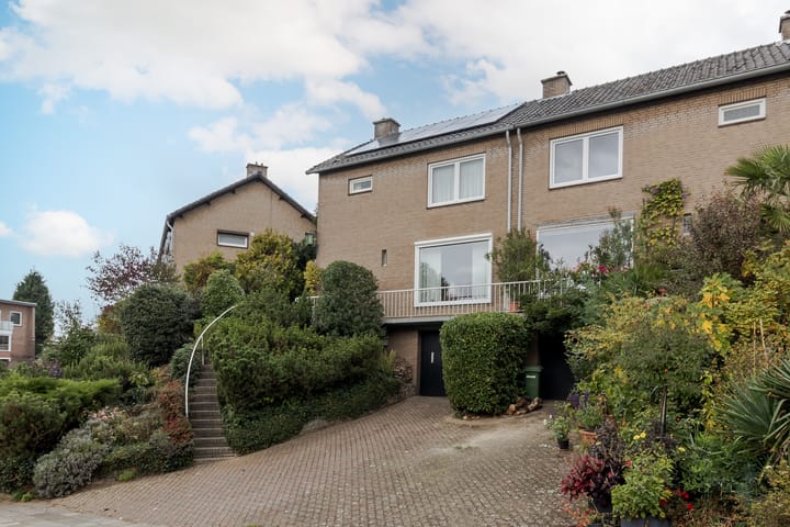 Pastoor Arnold Somyasingel 1 in Meerssen