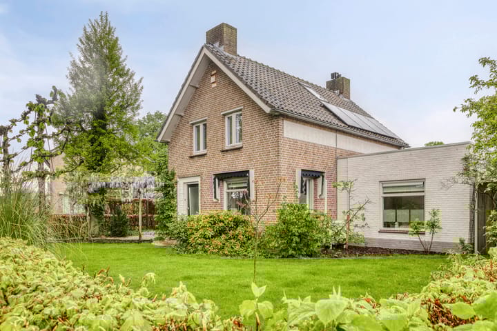 Pastoor Boelensstraat 10 in Heesch foto
