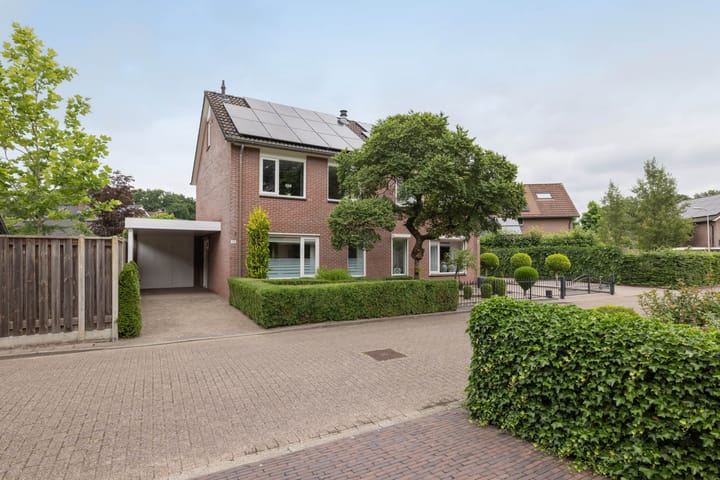 Pastoor Eppinkstraat 73 in Hengelo