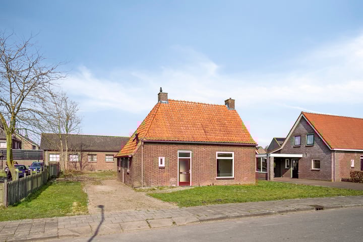 Pastoor Feletstraat 4 in Oijen foto