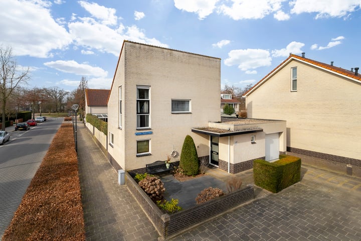 Pastoor Hoekx-singel 231 in Rosmalen foto