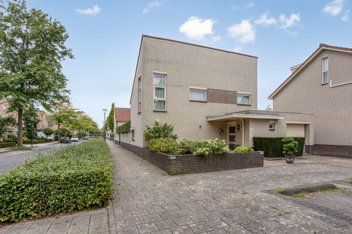 Pastoor Hoekx-singel 63 in Rosmalen