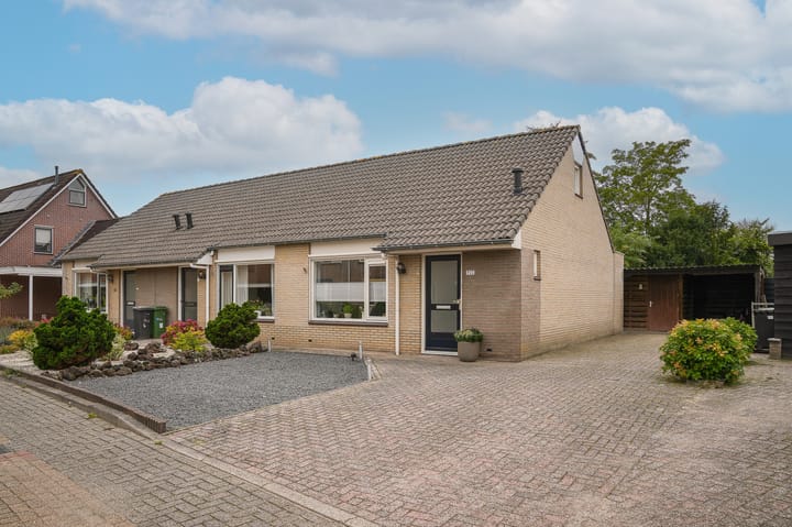 Foto van woning Pastoor J. van Hovestraat 43, Beesd