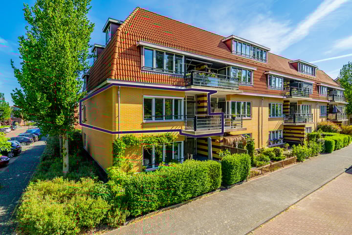 Pastoor J.W. Brouwerslaan 67 in Amstelveen foto