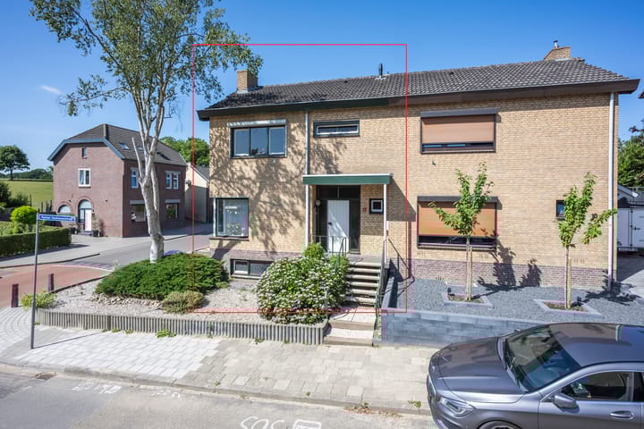 Pastoor Kaulhausenstraat 12 in Landgraaf foto