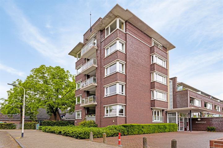 Pastoor Pottersplein 10-B8 in Breda foto