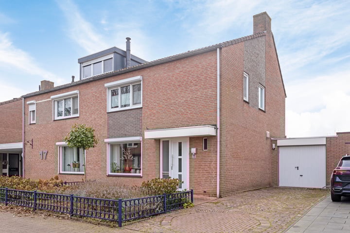 Pastoor Ruttenweg 19 in Venlo foto