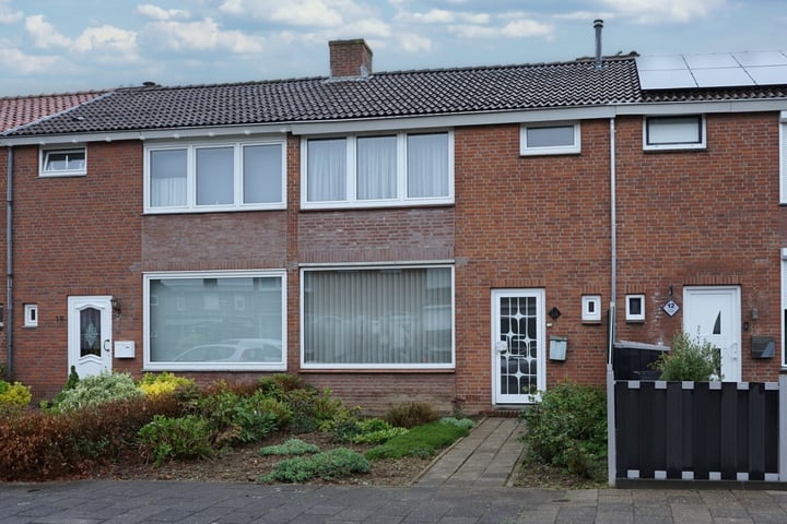 Pastoor Schoenmakerstraat 14 in Hoensbroek