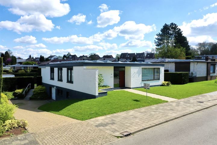 Pastoor Spiertsstraat 10 in Kerkrade foto