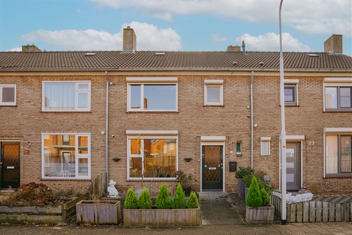 Pastoor Sprengersstraat 21 in Kerkdriel foto