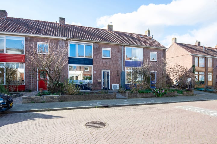 Pastoor van Blitterwijckstraat 21 in Nijmegen foto
