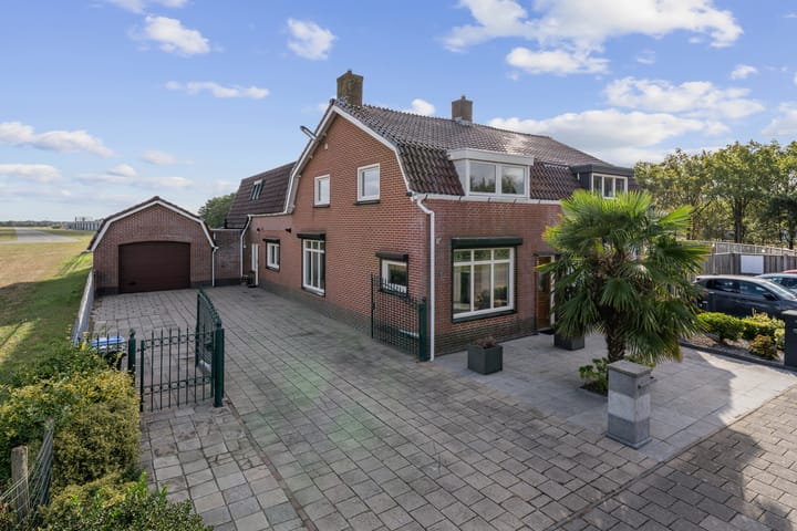 Pastoor van Breugelstraat 95 in Bosschenhoofd