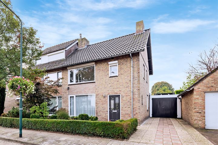 Pastoor van den Heuvelstraat 19 in Aarle-Rixtel foto