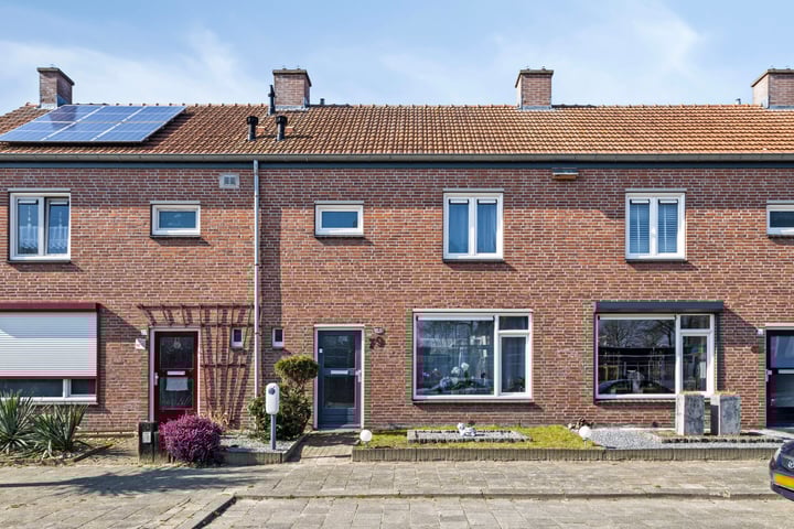 Pastoor van der Gaetstraat 79 in Venray foto