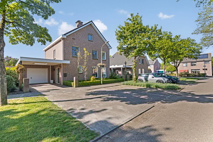 Pastoor van Eekelenstraat 29 in Schijf