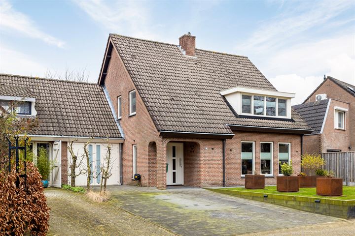 Pastoor van Ervenstraat 3 in Ommel foto