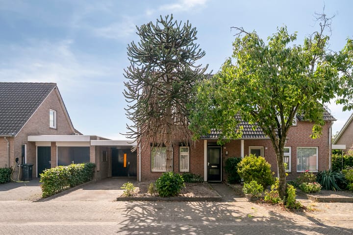 Pastoor van Ervenstraat 35 in Ommel foto