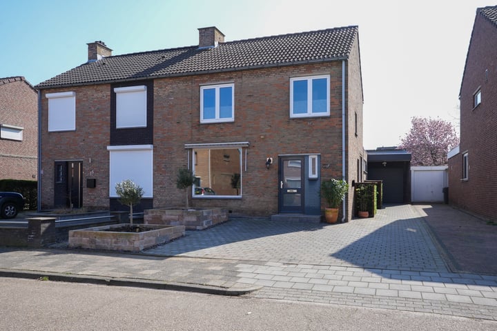 Pastoor van Kanstraat 17 in Guttecoven