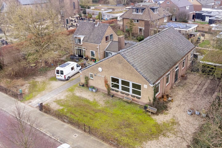Pastoor van Laakstraat 40 in Lent foto