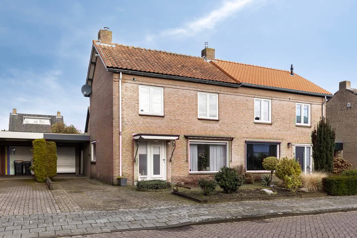 Pastoor van Rielstraat 10 in Goirle foto