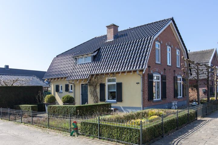 Pastoor van Sonsbeeckstr 21 in Stokkum foto