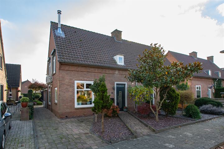 Pastoor van Sonsbeeckstr 33 in Stokkum foto