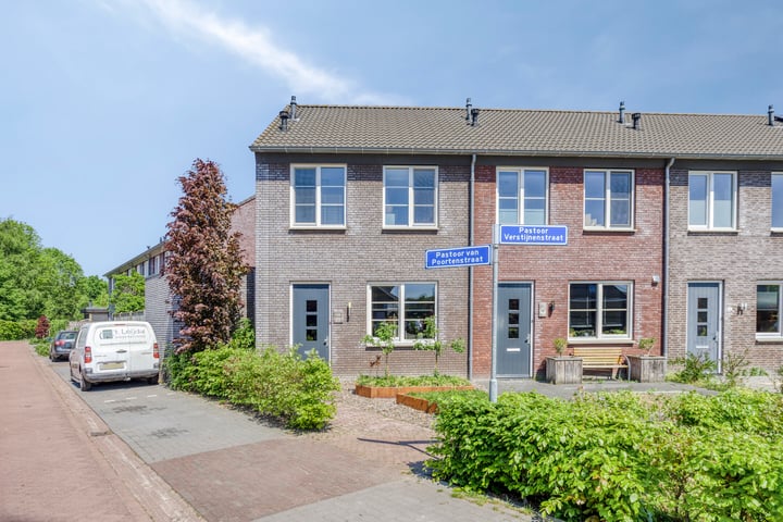 Pastoor Verstijnenstraat 4 in Haghorst foto