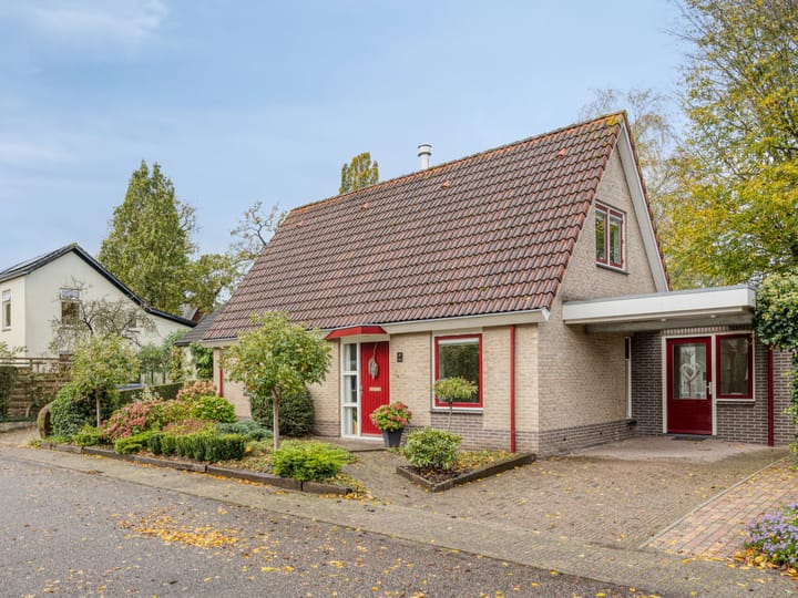 Pastorielaan 10 in Epe foto