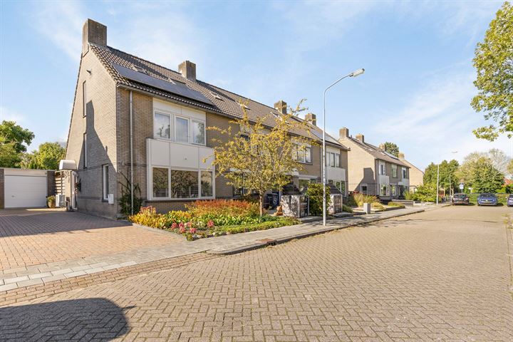 Pastorije 35 in Tolbert foto