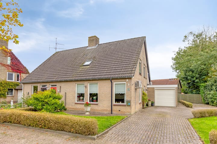 Pastorijleane 11 in Tzum