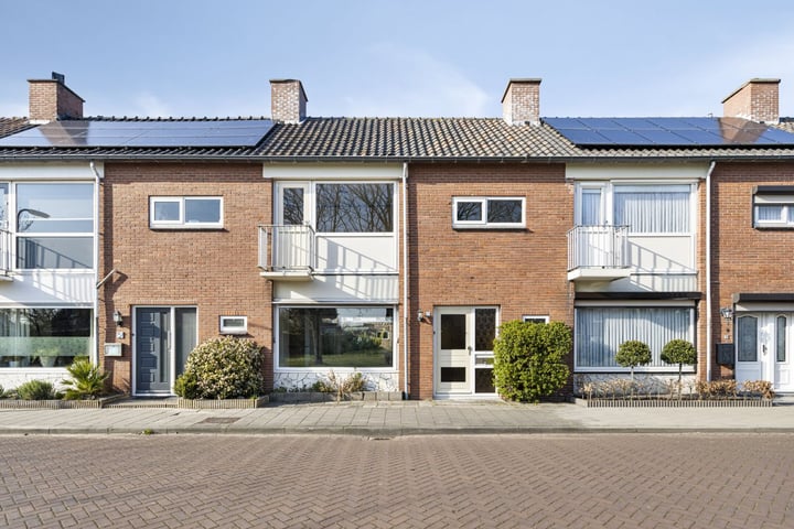 Pater Beckerstraat 27 in Oudenbosch foto