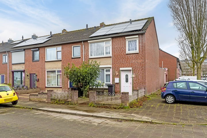 Pater Bleijsstraat 23 in 's-Hertogenbosch foto