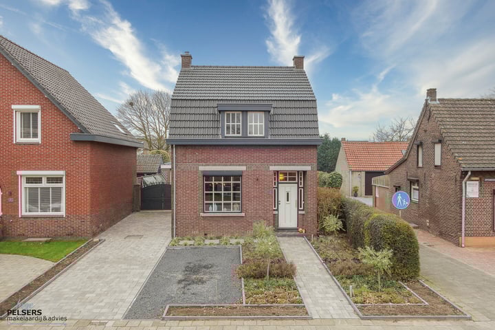 Pater Claretstraat 9 in Reuver foto