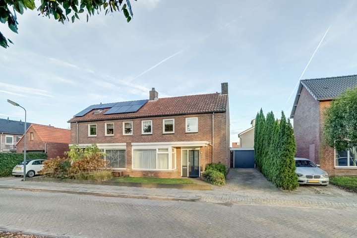 Pater Helmerplein 20 in Moergestel