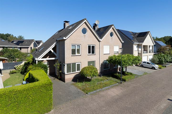 Pater Kerssemakersdreef 3 in Oosterhout foto