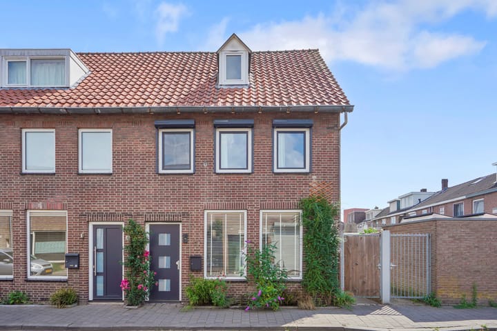 Pater Ruttenstraat 42 in Tilburg