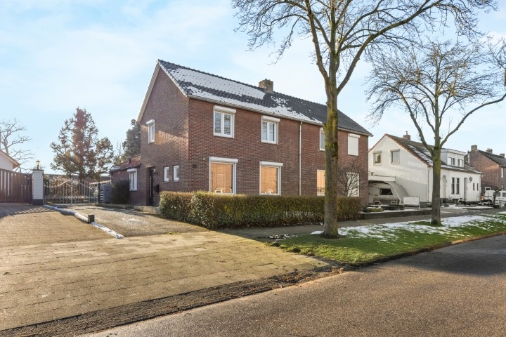 Pater van Donstraat 20 in Heibloem foto