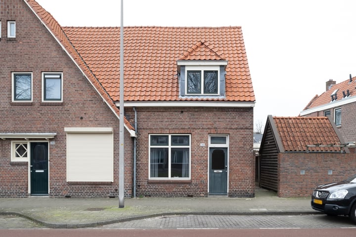 Pathmossingel 240 in Enschede foto