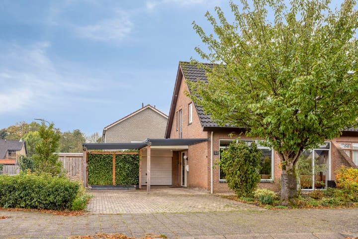 Patrijsstraat 52 in Neede foto