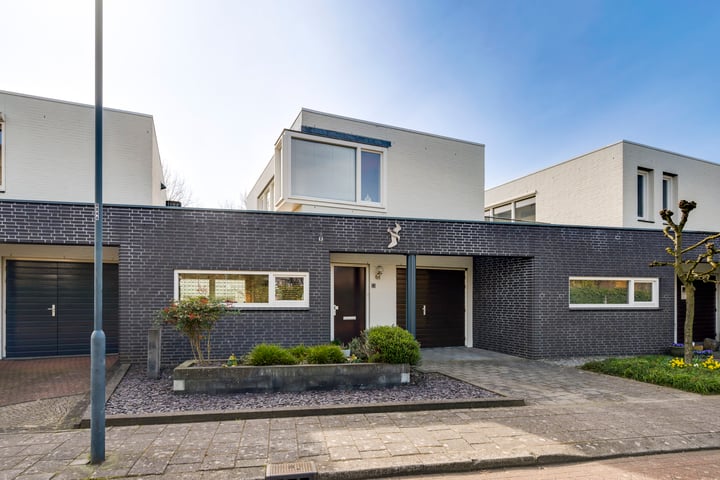 Paul Henri Spaakstraat 25 in Herten foto
