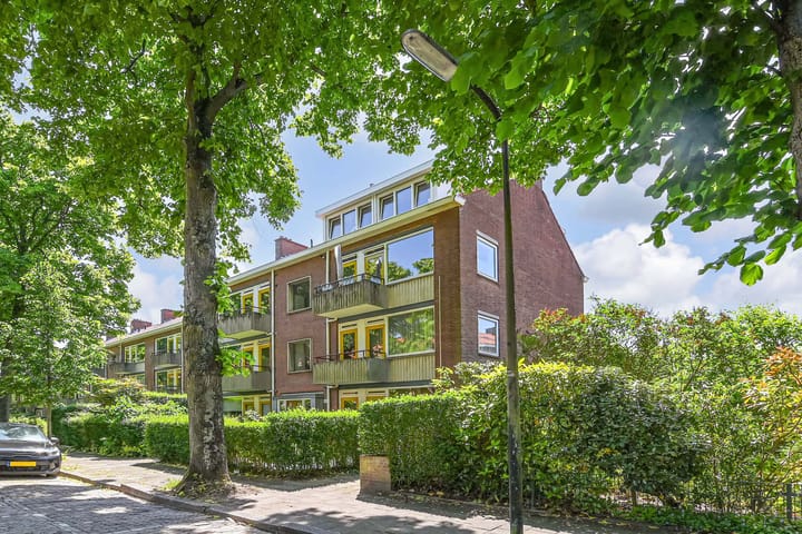 Paulus Potterlaan 99 in Rijswijk foto