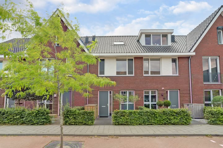 Foto van woning Paulus Potterstraat 1b, Raamsdonksveer
