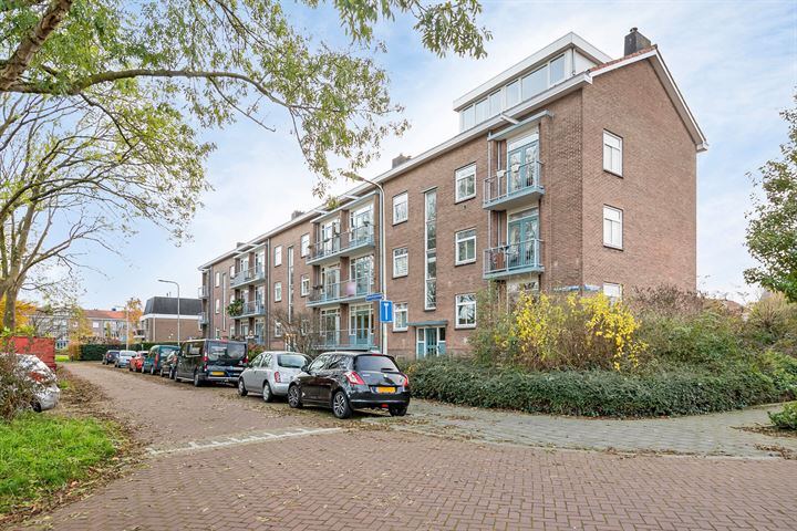 Paulus Potterstraat 21 in Alphen aan den Rijn foto