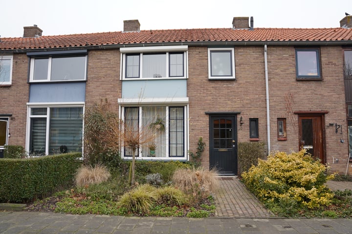 Paulus Potterstraat 27 in Oostburg foto