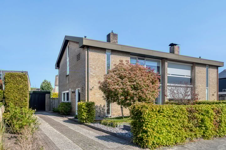Paulus Potterstraat 30 in Goor