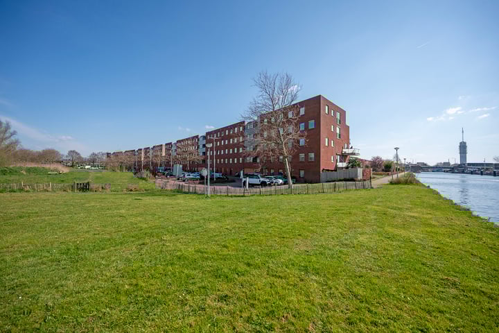 Pegasusstraat 20 in Alphen aan den Rijn foto