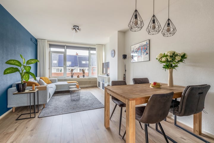 Peizerweg 68-3 in Groningen foto
